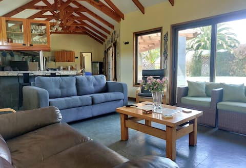 Top Airbnb: El Quincho: Retreat with an earthen oven and stove in Santo Domingo
