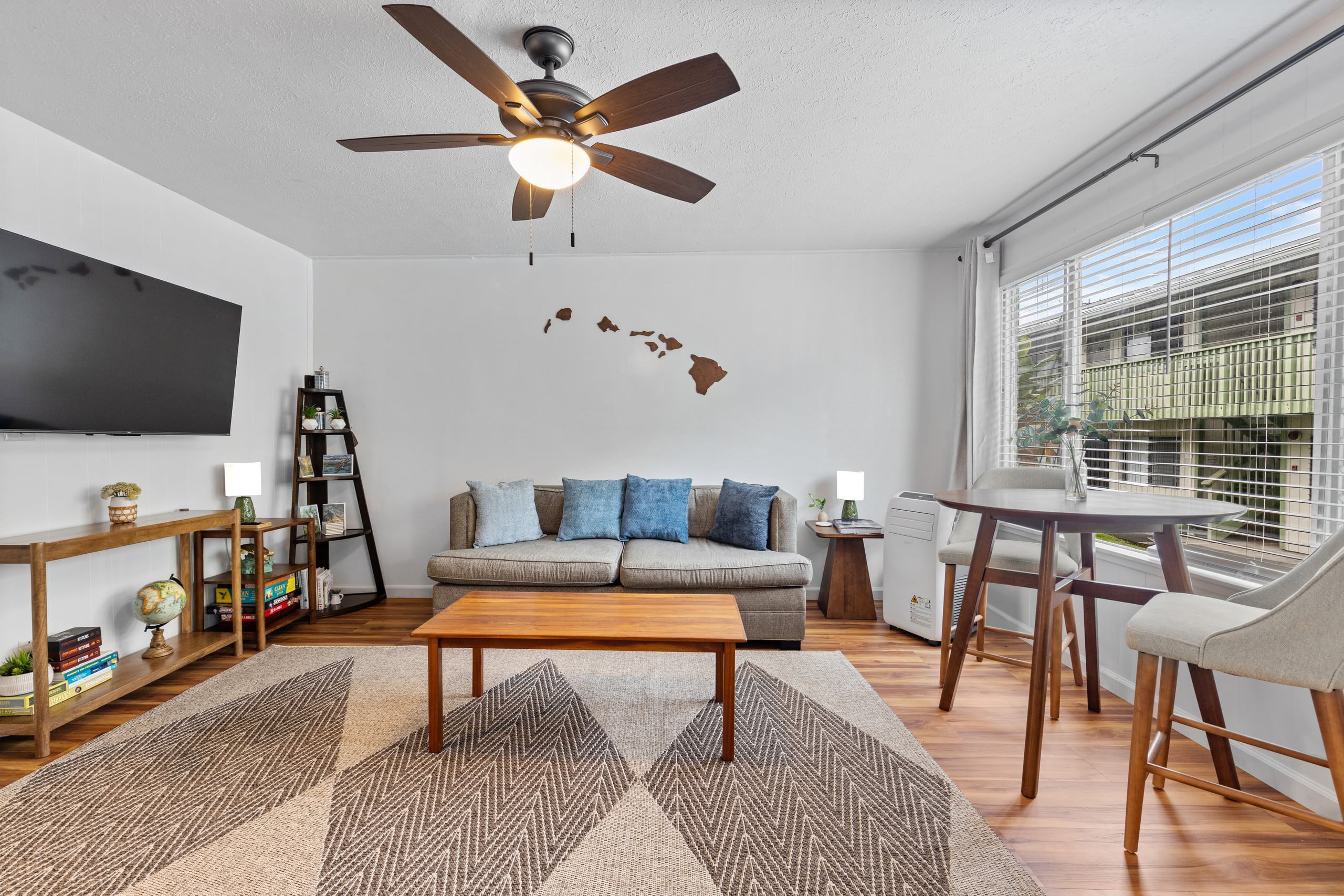 Condo in Hilo · ★4.81 · 2 bedrooms · 3 beds · 1 private bath - Image 7