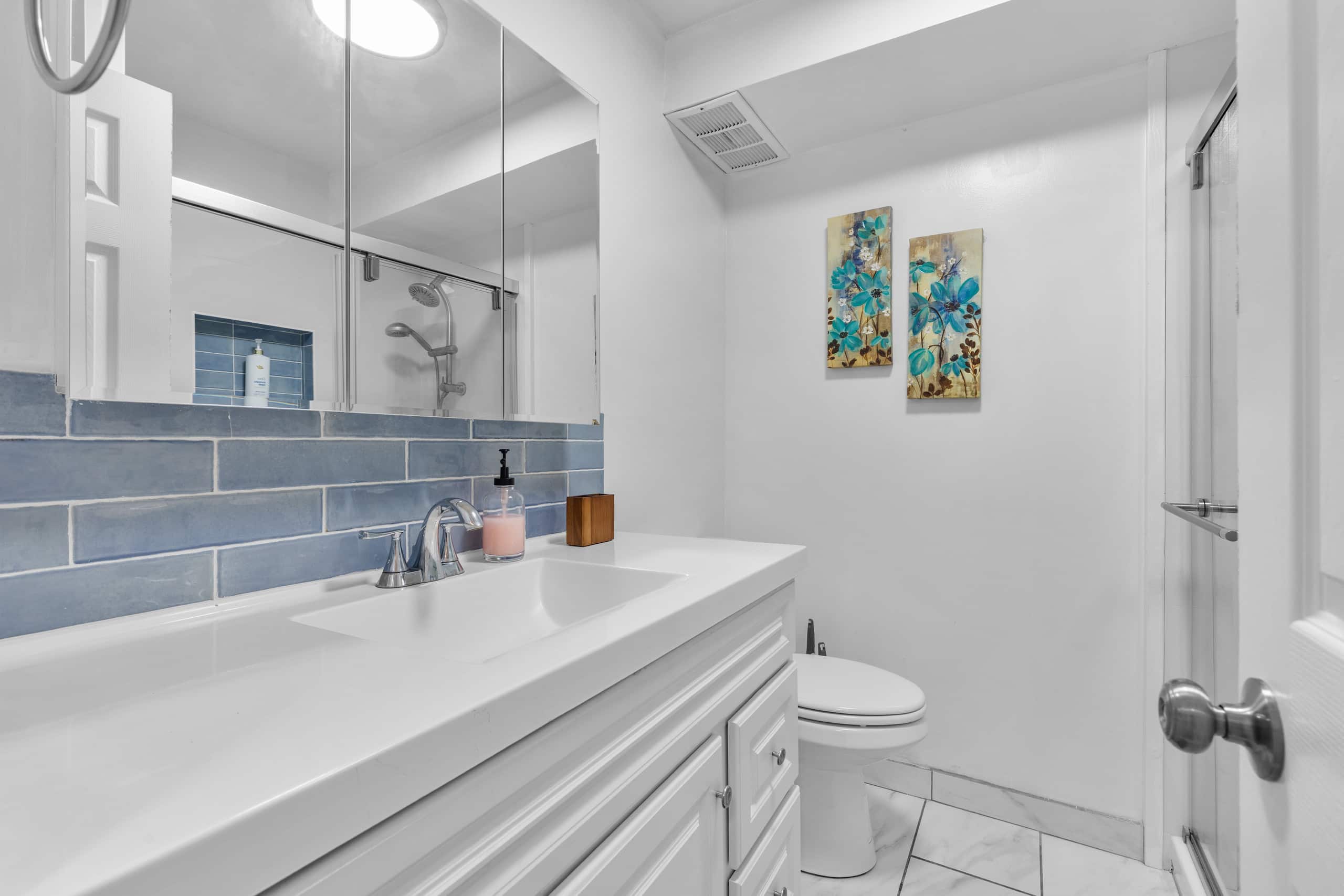 Condo in Hilo · ★4.81 · 2 bedrooms · 3 beds · 1 private bath - Image 16