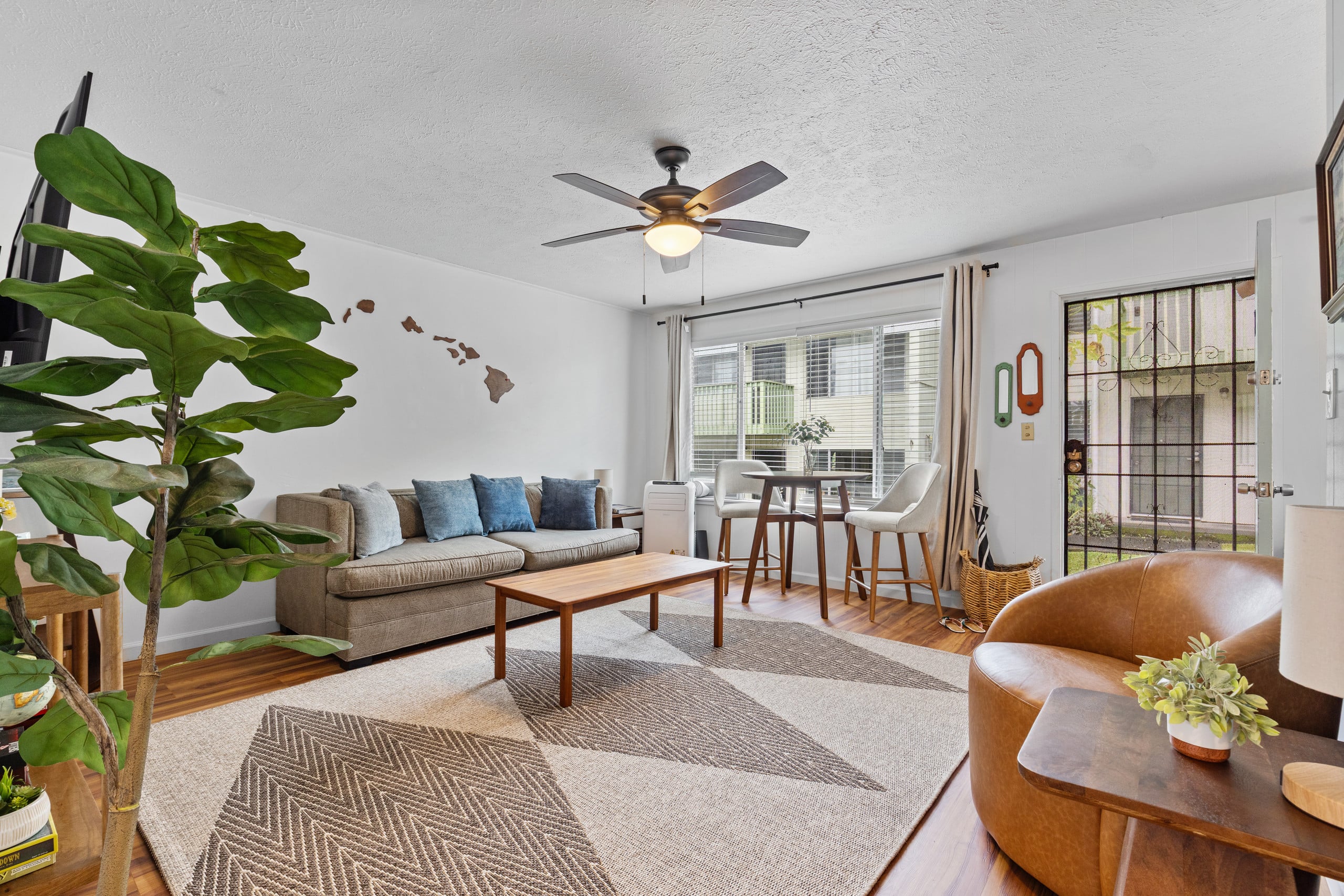 Condo in Hilo · ★4.81 · 2 bedrooms · 3 beds · 1 private bath - Image 8