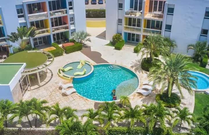 Amazing 2 Bed/2 Bath Condo With Pool Views - Aruba
