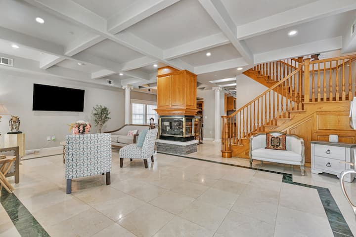 Big 6br Dt Sj Getaway + Huge Backyard - 聖塔克拉拉