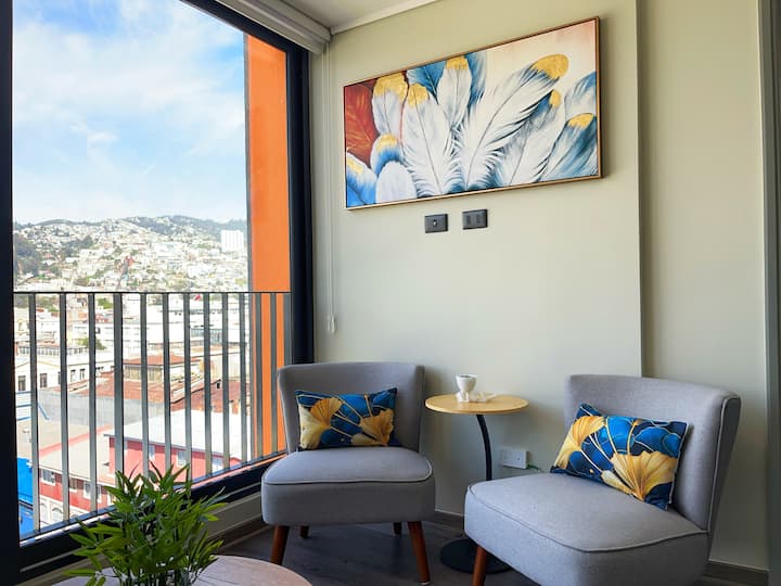 Acogedor Y Moderno En El Centro De Valparaíso - Valparaíso