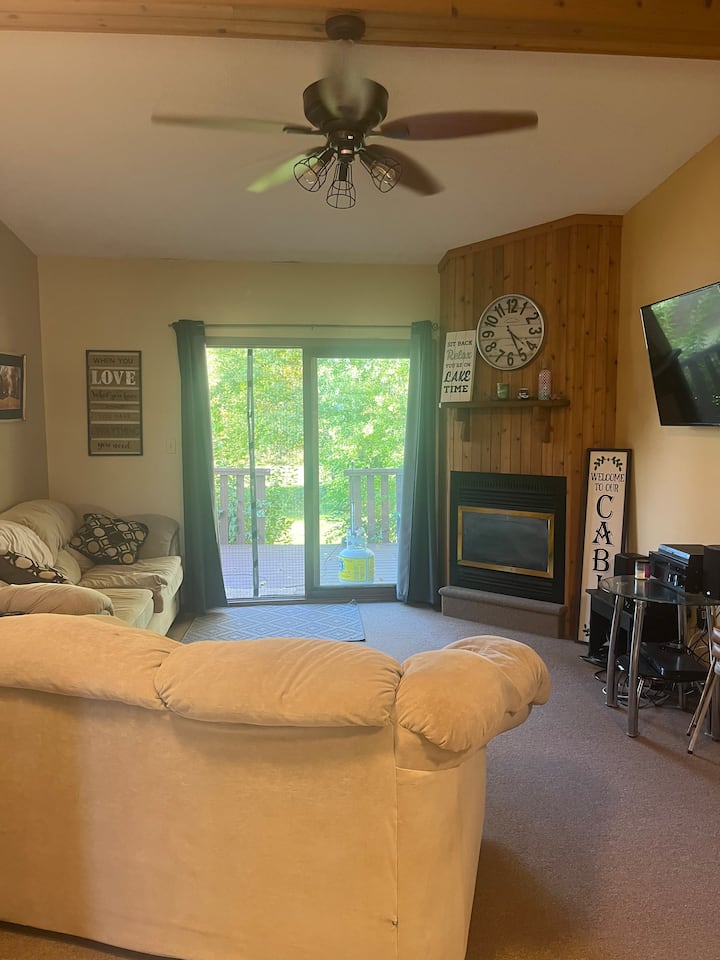 4 Season Cabin…cozy And Comfortable - Saskatchewan