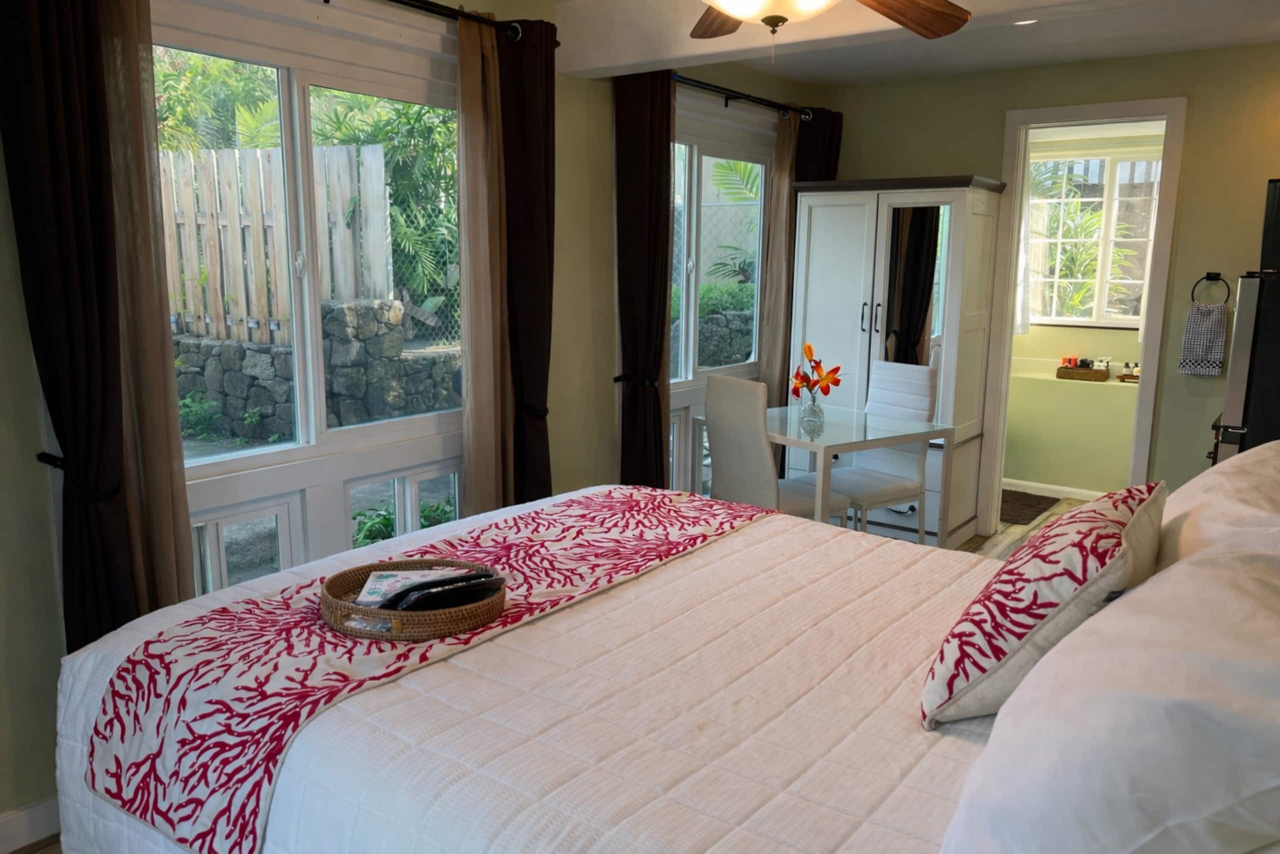 Kona Nook - Cozy Studio with Island Warmth - Photo 7