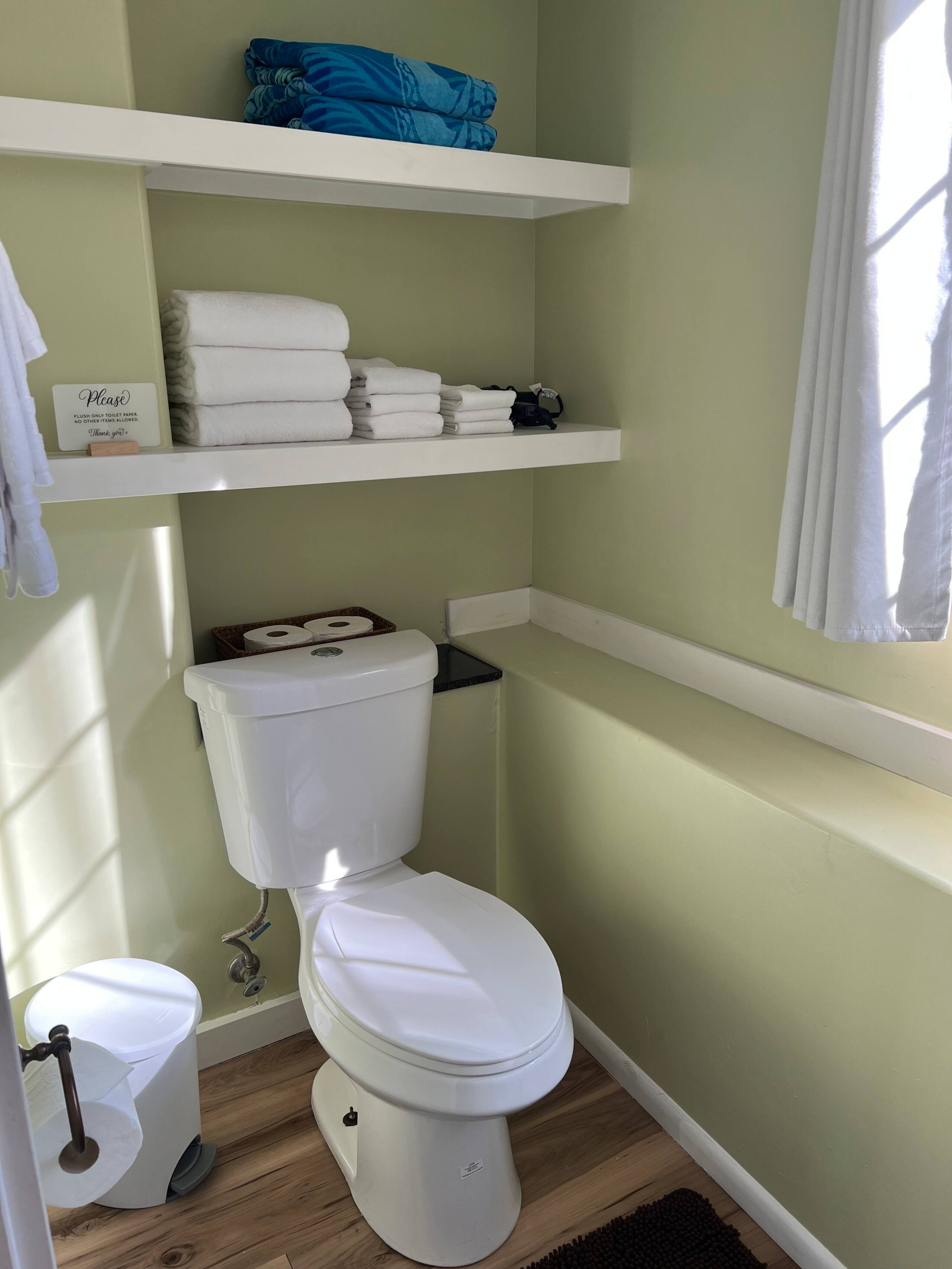 Kona Nook - Cozy Studio with Island Warmth - Photo 11