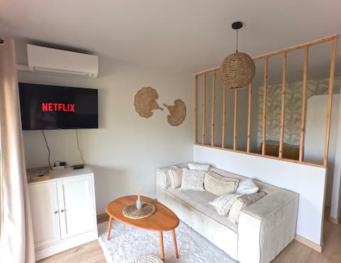 Popular Airbnb listing: Escapade Riviera: Close Monaco/Menton with parking in Roquebrune Cap Martin