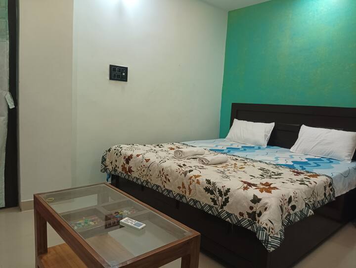 Aadya Homestay (Ac)01 Km To Ram Mandir G1 - Ayodhya