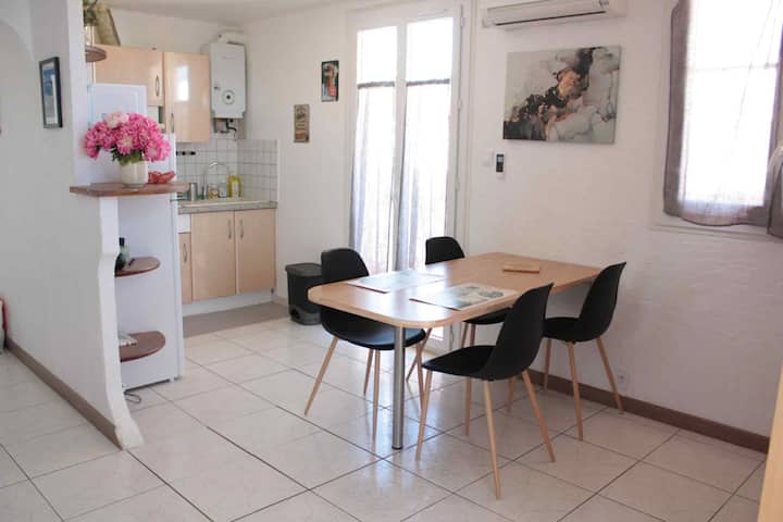 "Le Cocon Niçois"
Studio Cosy & Lumineux + Parking - Nice