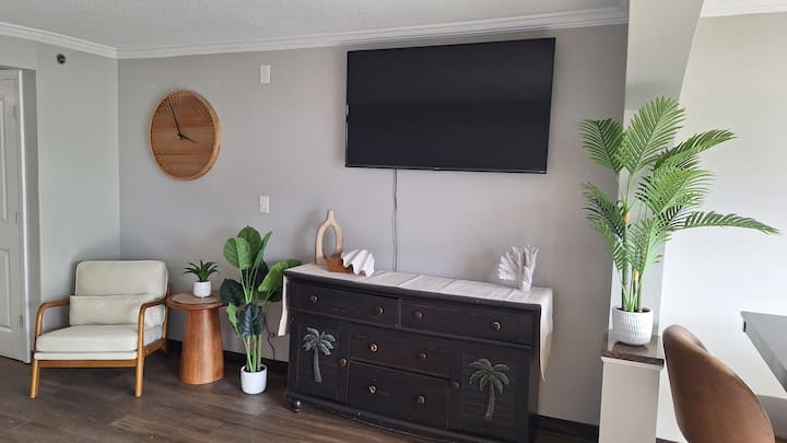 Ocean View, Newly Updated & Stylish! - Myrtle Beach, SC