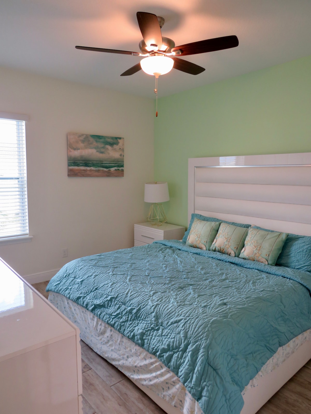 საძინებელი 1