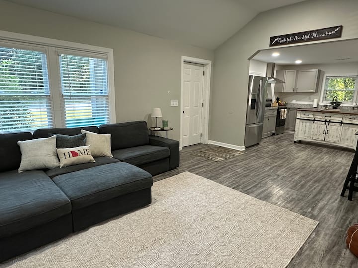 Spacious Home On 1 Acre | Quiet, Pet-friendly - Augusta