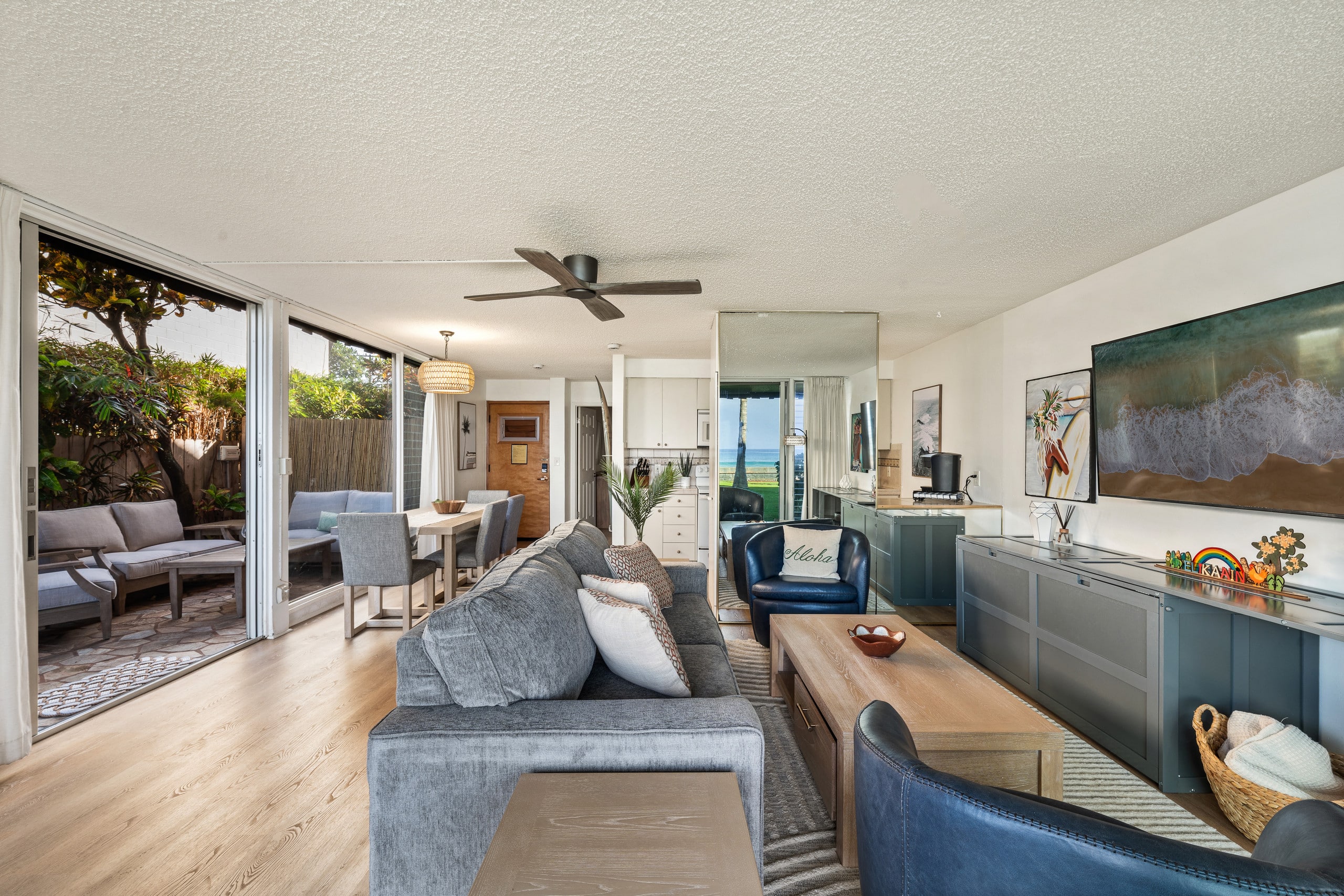 Maui Dream: Ocean View • Beachfront • Corner Suite - Image 10