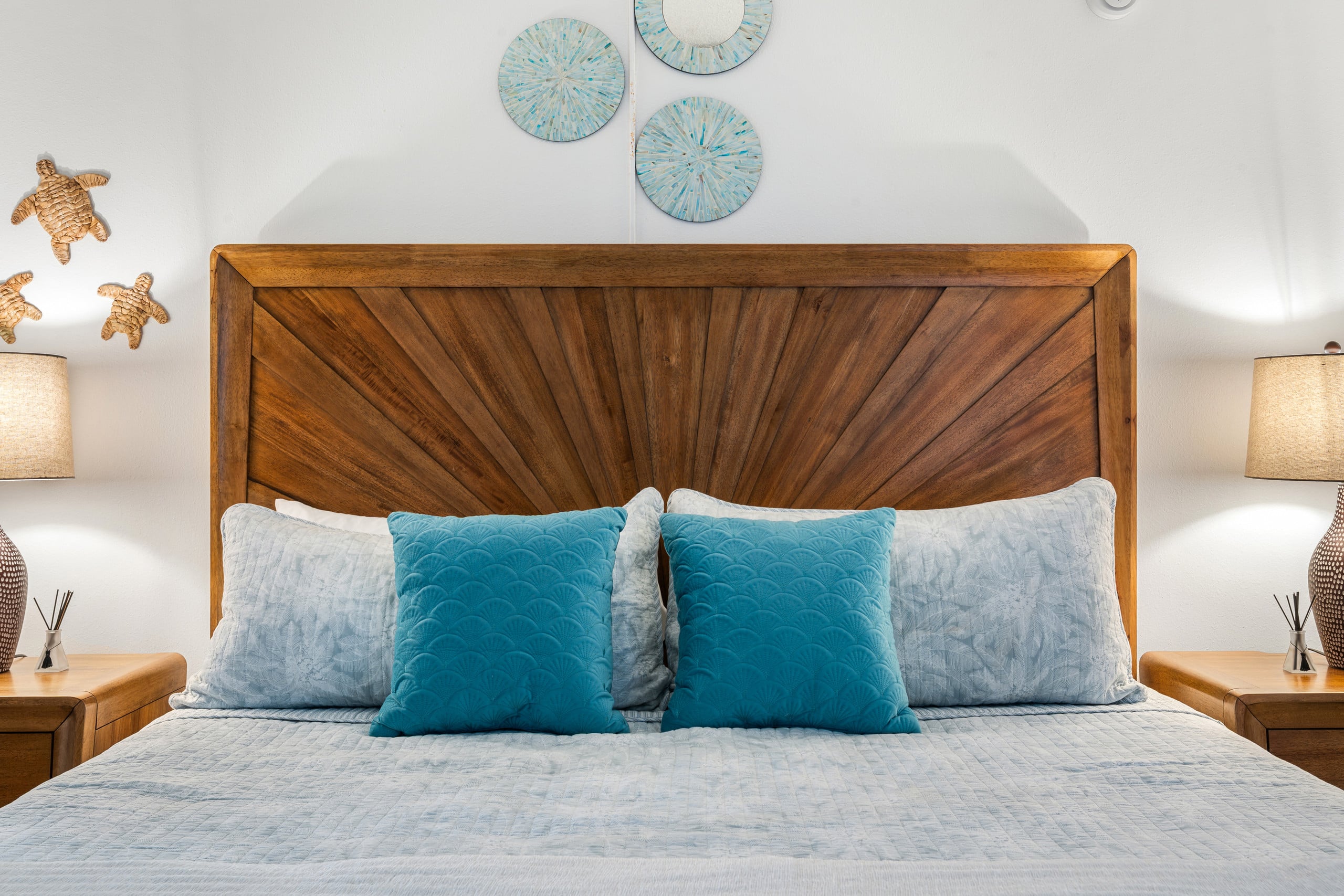 Maui Dream: Ocean View • Beachfront • Corner Suite - Image 26
