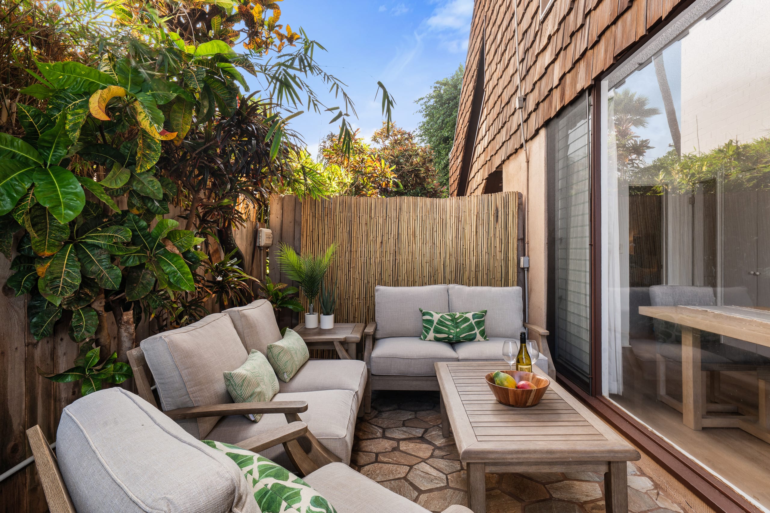 Maui Dream: Ocean View • Beachfront • Corner Suite - Image 41
