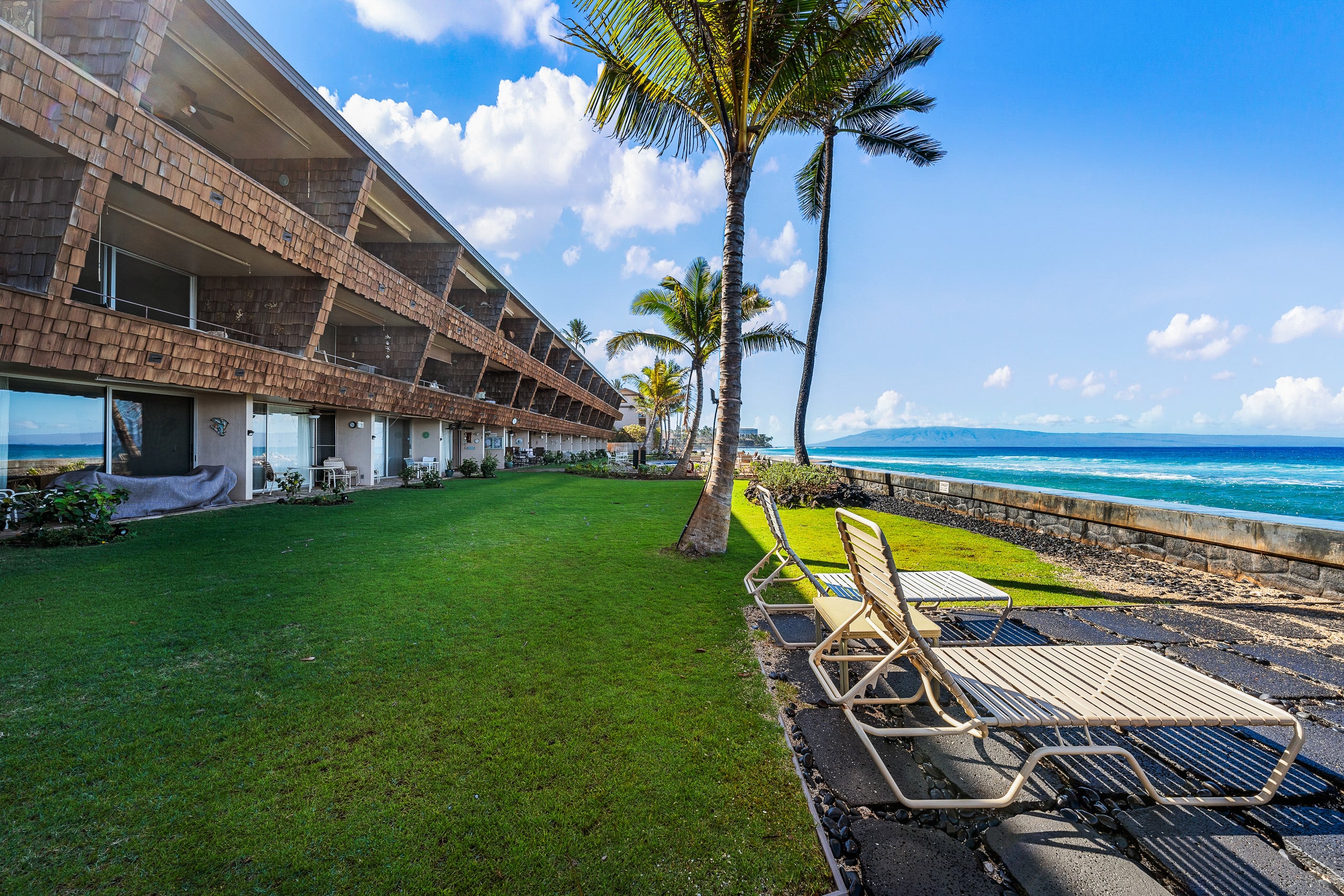 Maui Dream: Ocean View • Beachfront • Corner Suite - Image 53
