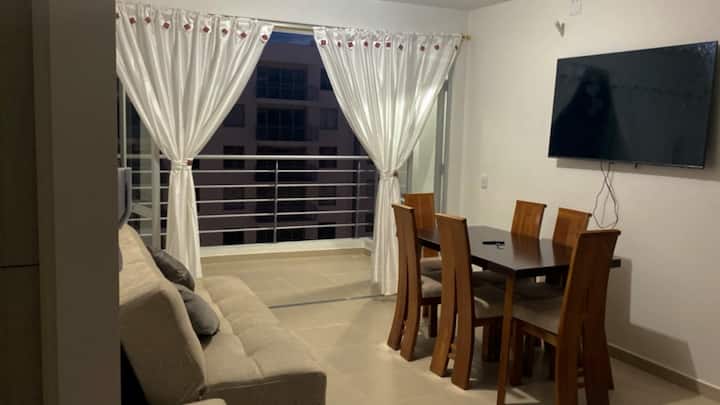 Lindo Apto Con Capacidad De 10 Personas - Girardot