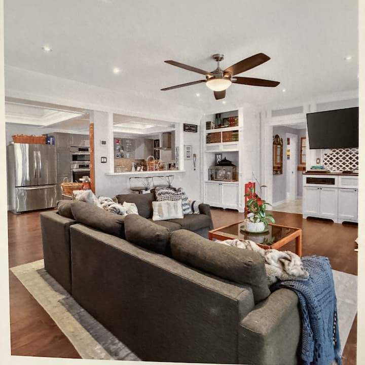 Lakefront Property On Lake Simcoe Swim Spa +Sauna - Georgina