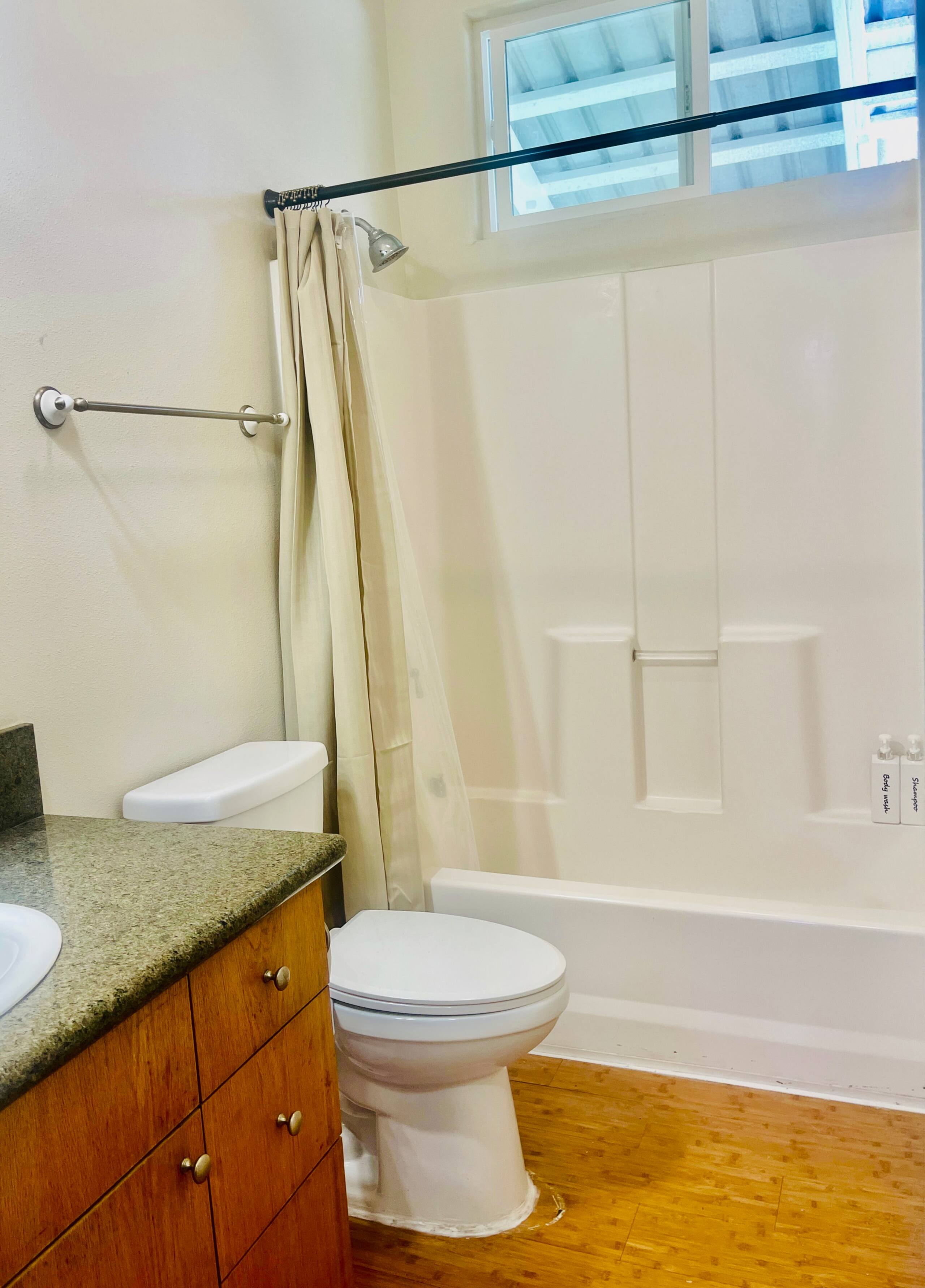 Home in Hilo · ★5.0 · 3 bedrooms · 3 beds · 1 private bath - Image 18