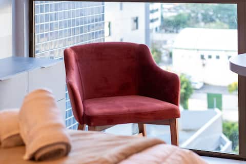 Popular Airbnb listing: Boa Viagem - Flat Rooftop 470 - Unit 607 - New in Pernambuco