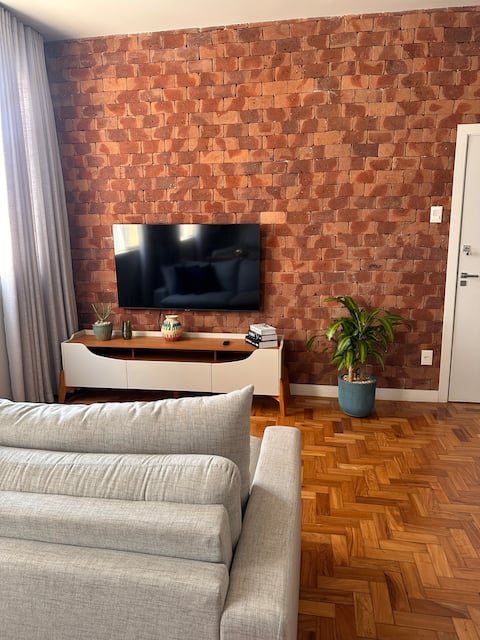 Imóvel de sucesso: BH Centro Sul - Comfort and practicality in the Serra! em Serra