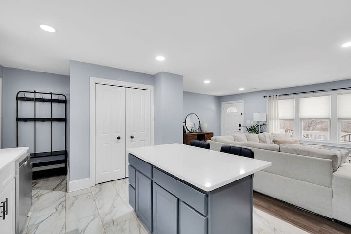 Cozy Retreat Near Uptown & Airport | Pet Friendly - Charlotte, NC