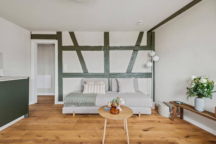 Historic Living At The Brueckenhaus I The Landmark - Bad Kreuznach