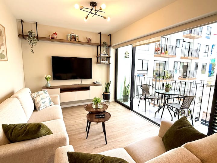 Elegante Departamento De Estreno En Miraflores. - Lima