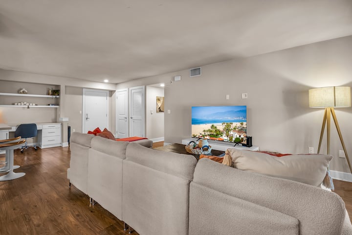 Breathtaking Marina Del Rey Waterfront Views, Pool - Santa Monica, CA