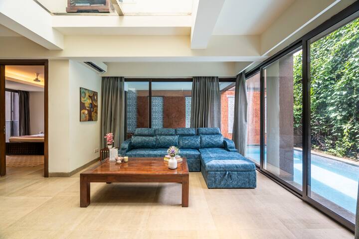 Living room image 4