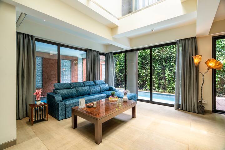 Living room image 1