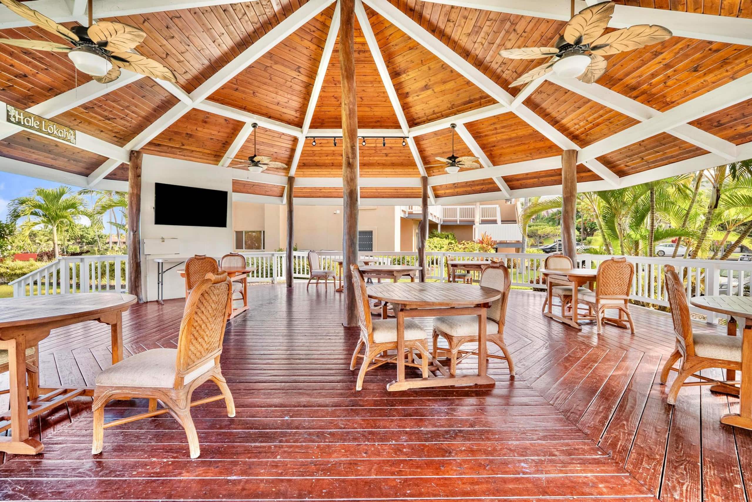 Spacious Keauhou Condo near snorkeling and surfing - Image 30