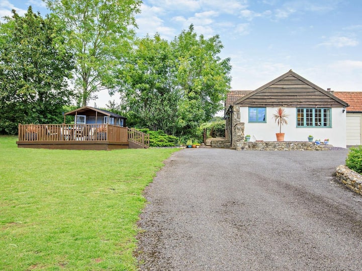 1 Bed In Axminster (Oc-whous) - Axminster