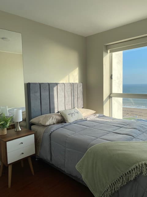 Ocean view, close to concerts