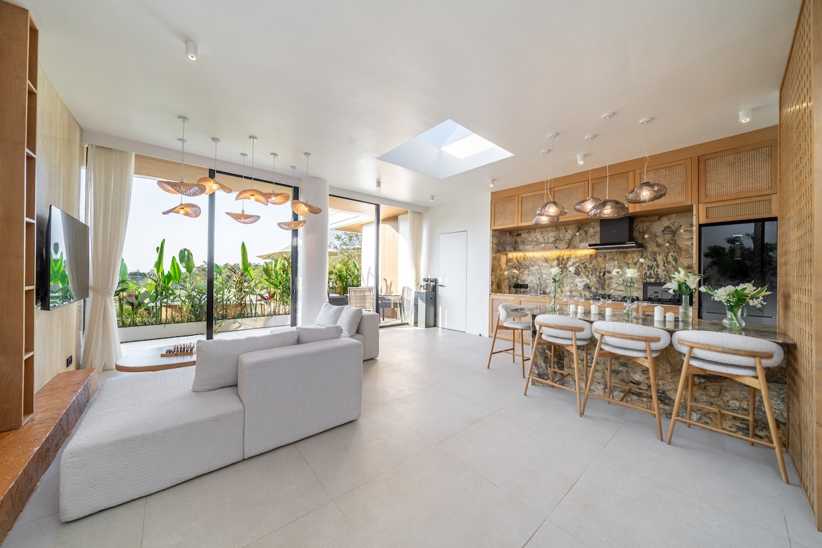 Villa in South Kuta · ★4.79 · 3 bedrooms · 3 beds · 3.5 private baths, συγκρίσιμο Airbnb