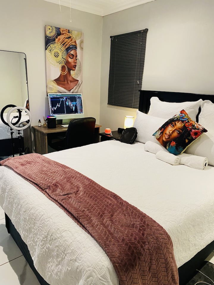 Lit Bnb - Hilton
