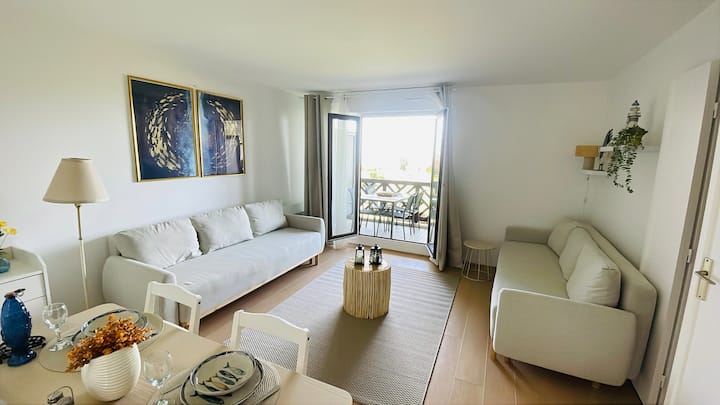 Appartement Vue Mer Avec Balcon Et Parking - Trouville-sur-Mer