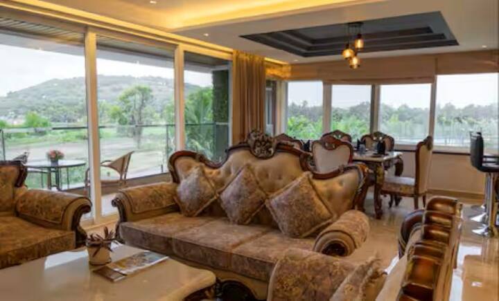 Living room image 6