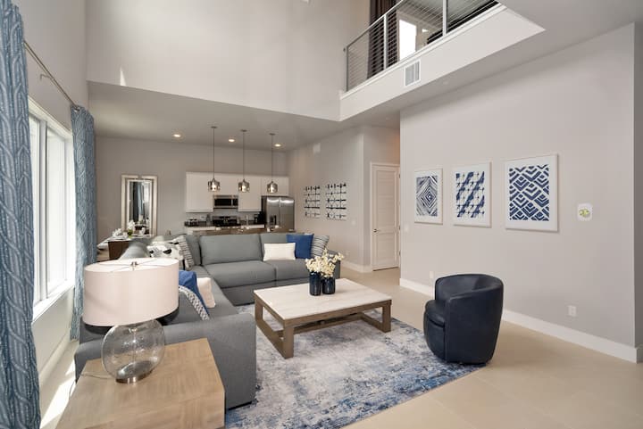 Luxury 5 Bed 4 Bath With Fun Disney Themed Rooms - Florida