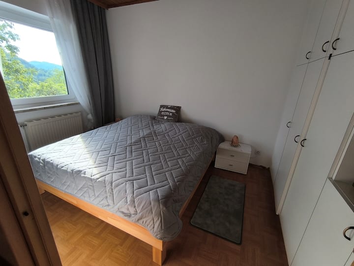 Dhoma e parë me qëndrim të dyfishtë