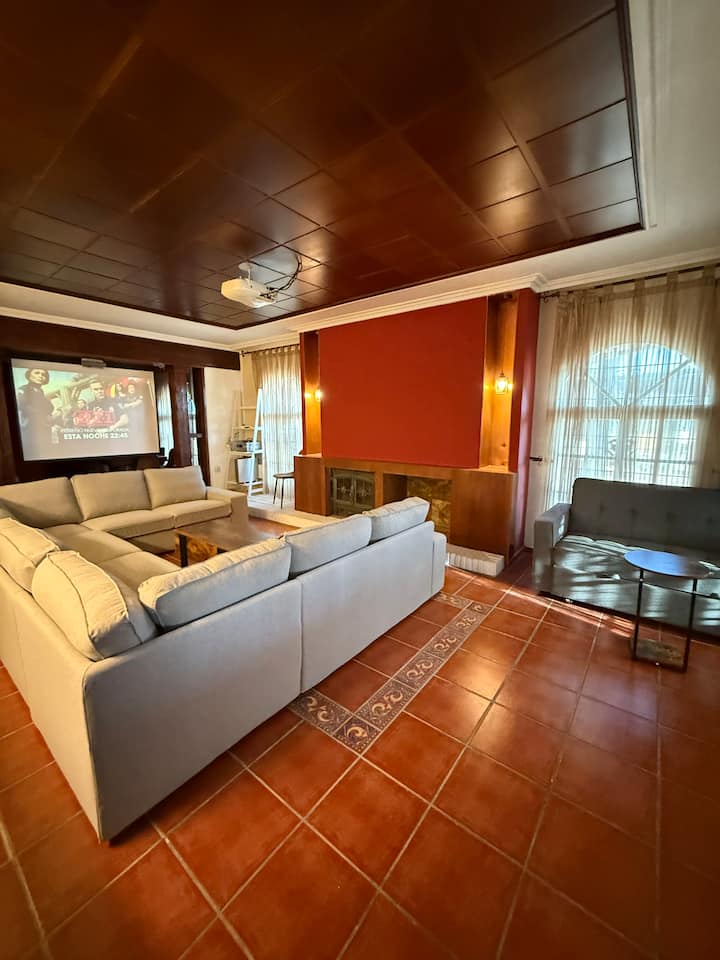 Villa La Piedra. Espacio Ideal Para Familias. - Badajoz