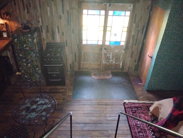Historic Schoolhouse Loft - Indiana