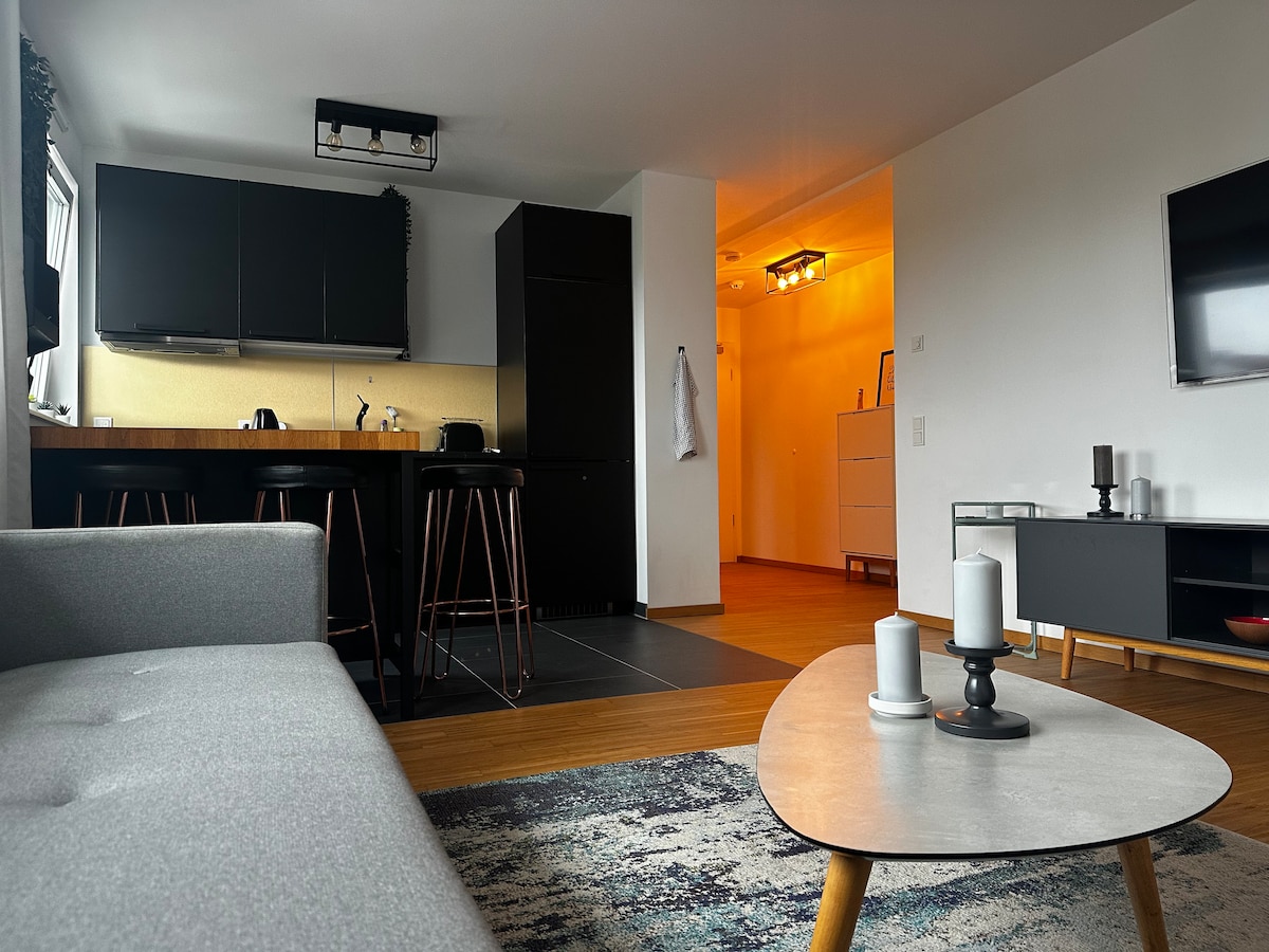 Successful Airbnb property: Beautiful stylish 2.5-room apartment near Messe Ffm in Bockenheim