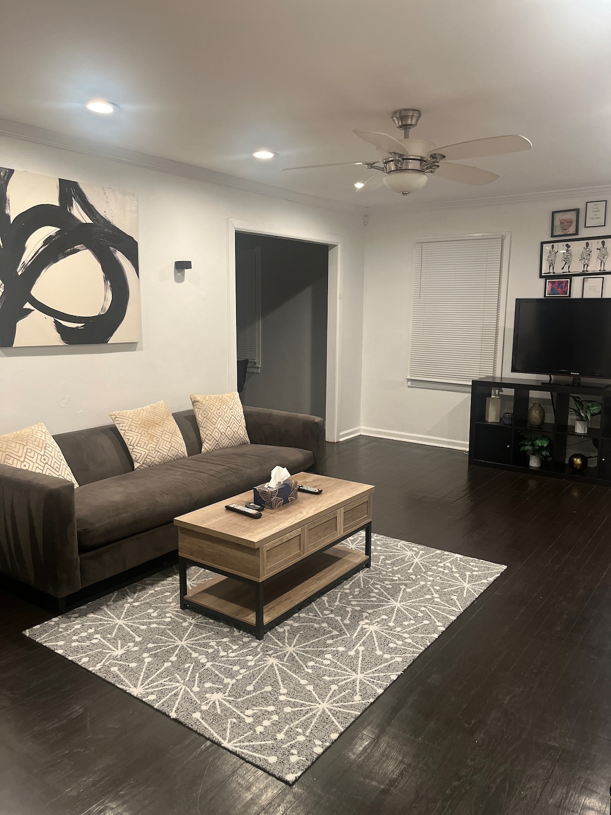 Top Airbnb: West Beltline Home Minutes from Downtown in Oakland City