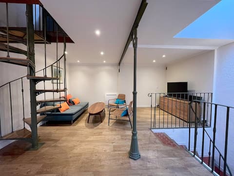 Top performing Airbnb: Pablou - townhouse with Tropezian terrace in Hyères