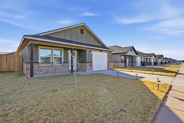 Huckleberry Chill & Play Haven - Abilene, TX