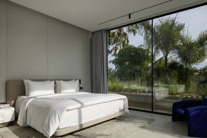 NEW! Luxe designer villa Canggu/ N2
