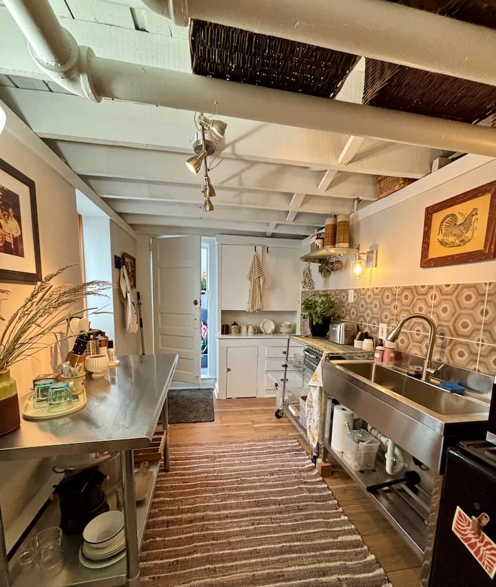 Eclectic Garden Studio - Minneapolis