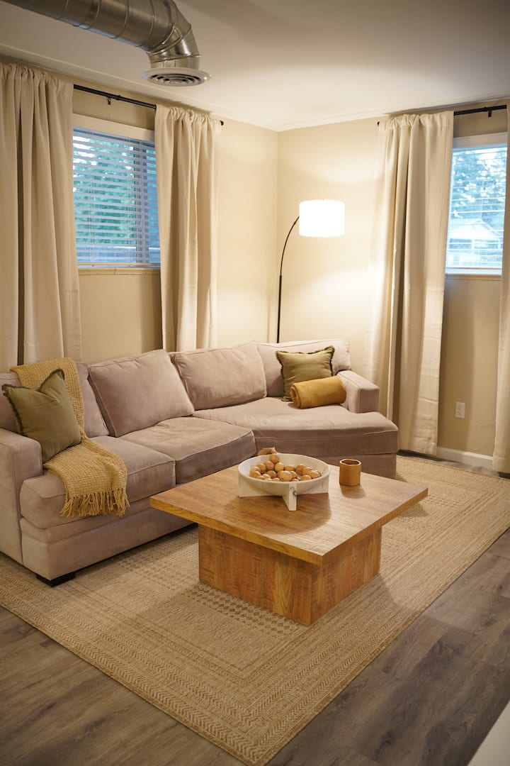 Monthly Stays Welcomed! Wfh Setup, King Bed - Lakewood, CO