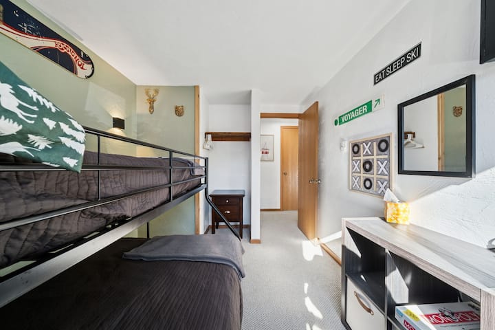 Second Bedroom (Bunk Bed):
Kid-approved! Twin over full bunk bed makes bedtime fun and functional for families.
Also includes: Linens, Blackout curtains, and a smart TV.